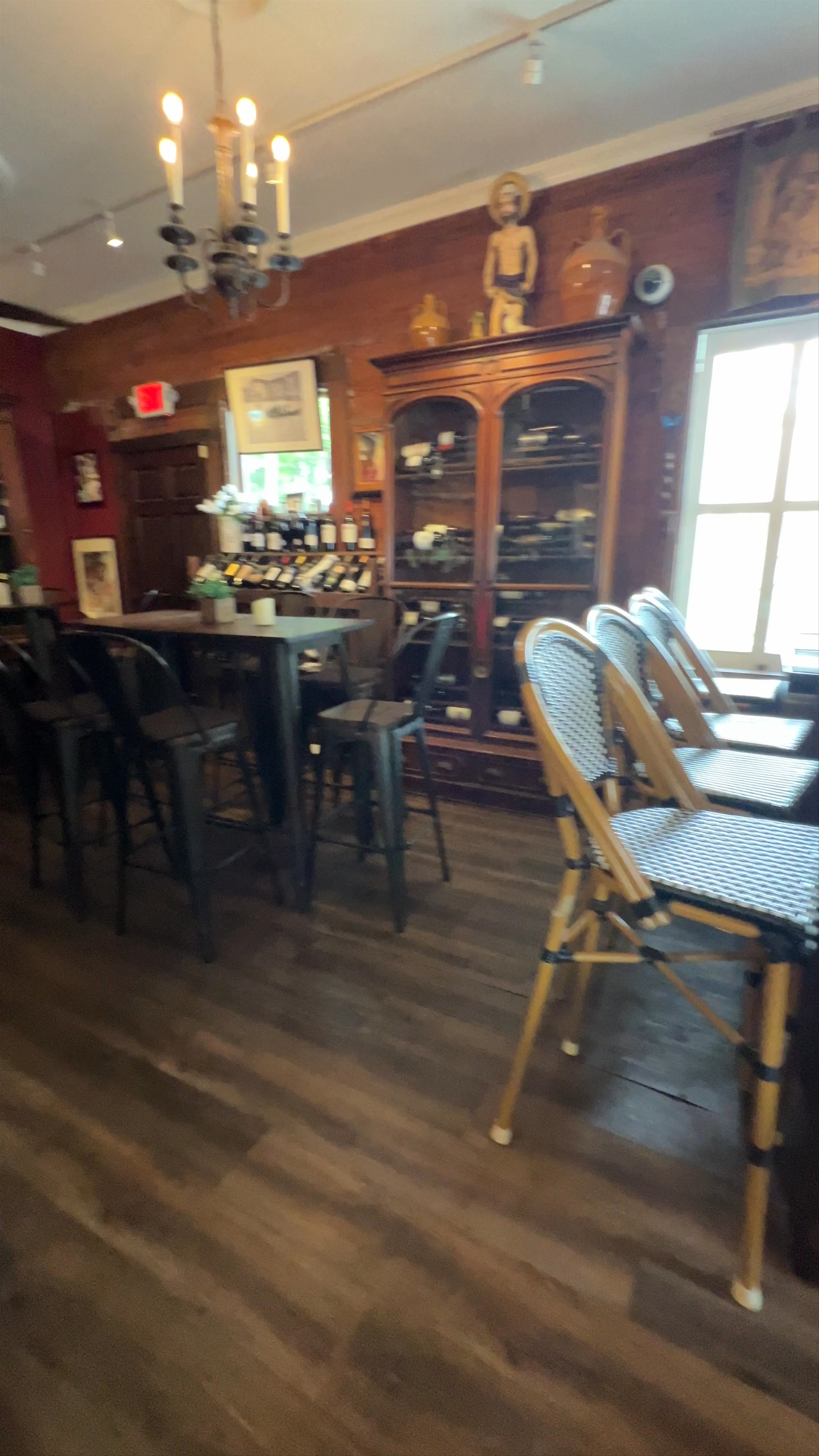 Grand Vin Wine Bar