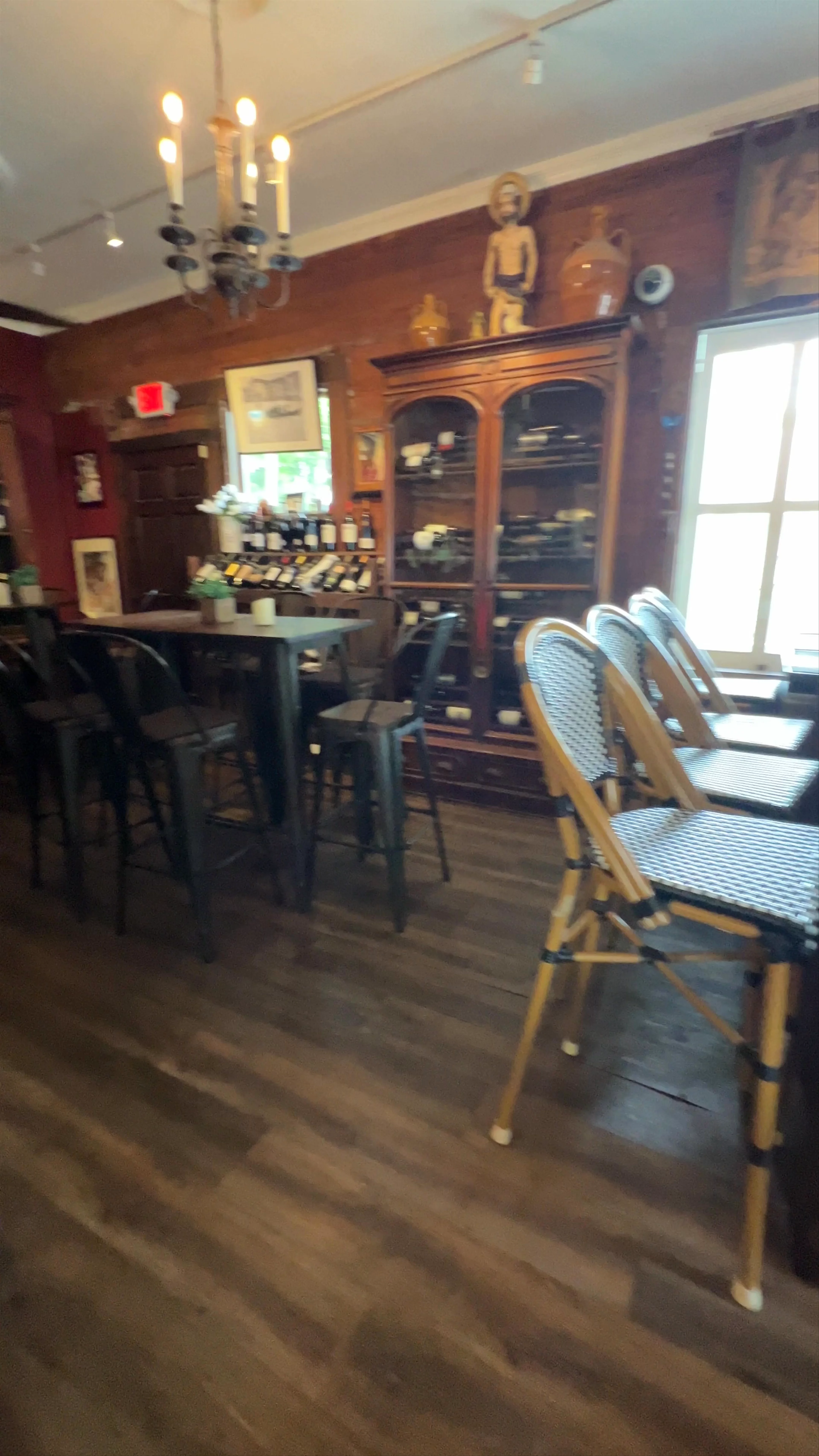 Grand Vin Wine Bar