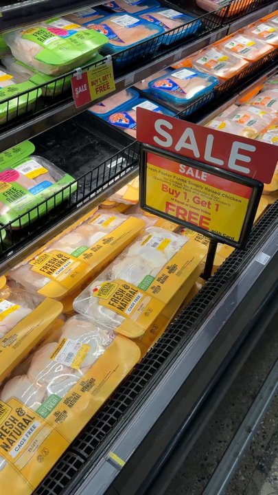 Ralphs - This sign is extremely misleading . I told the meat department worker and he disagree. Please see video below . What do you think ? - Grocery Near Me - Burbank, California