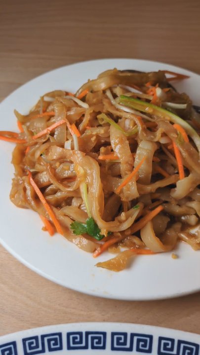 Hot Wok Cafe - Jelly Fish (冷拌海蜇皮） - Chinese Near Me - Northridge, California