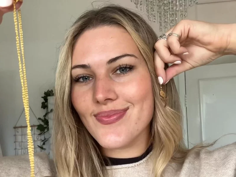 Spicy Feelings (socks, keep cup & jewellery)