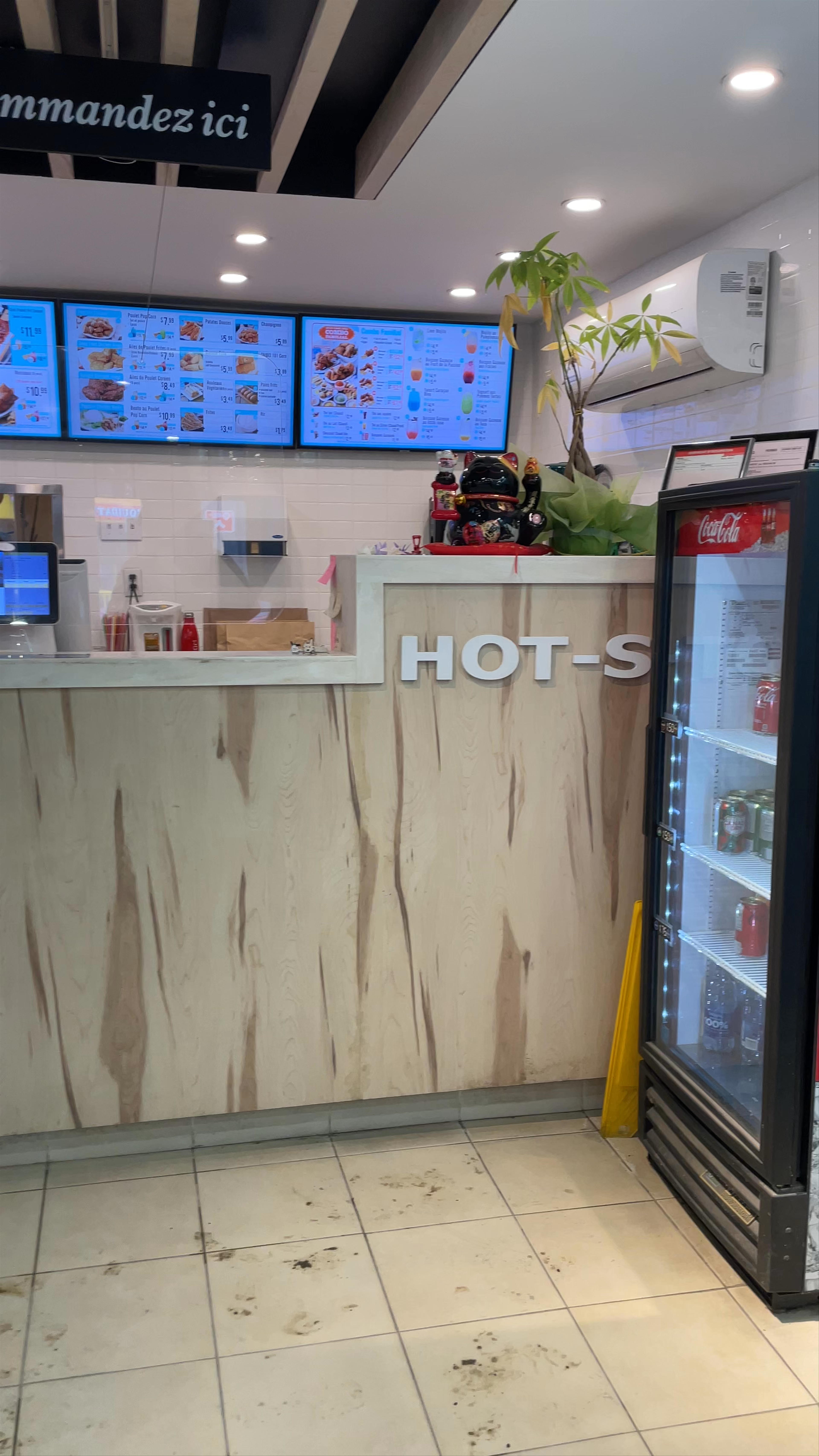 Hot Star Large Fried Chicken Montreal