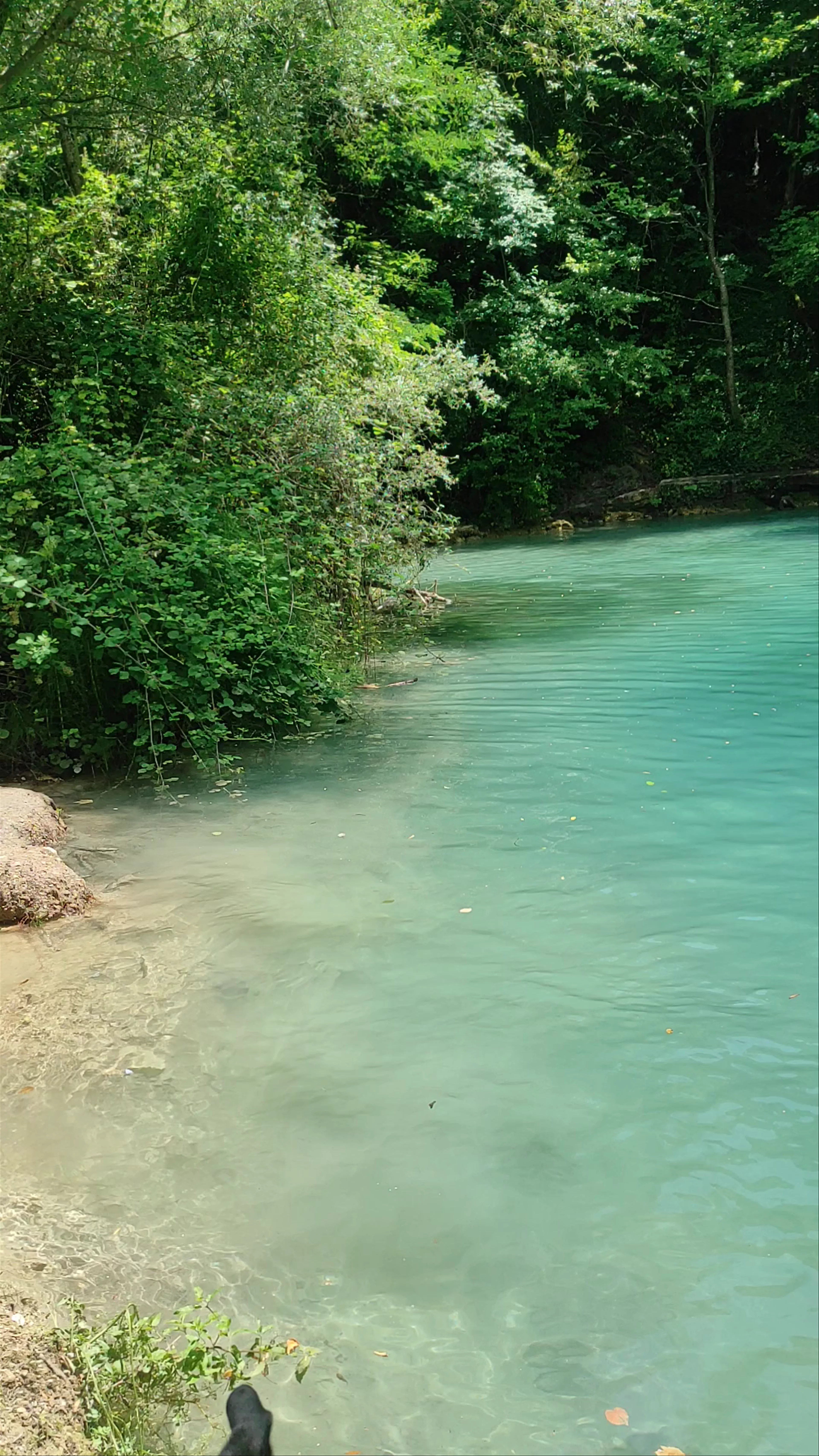 Blue Lake, Axioupoli