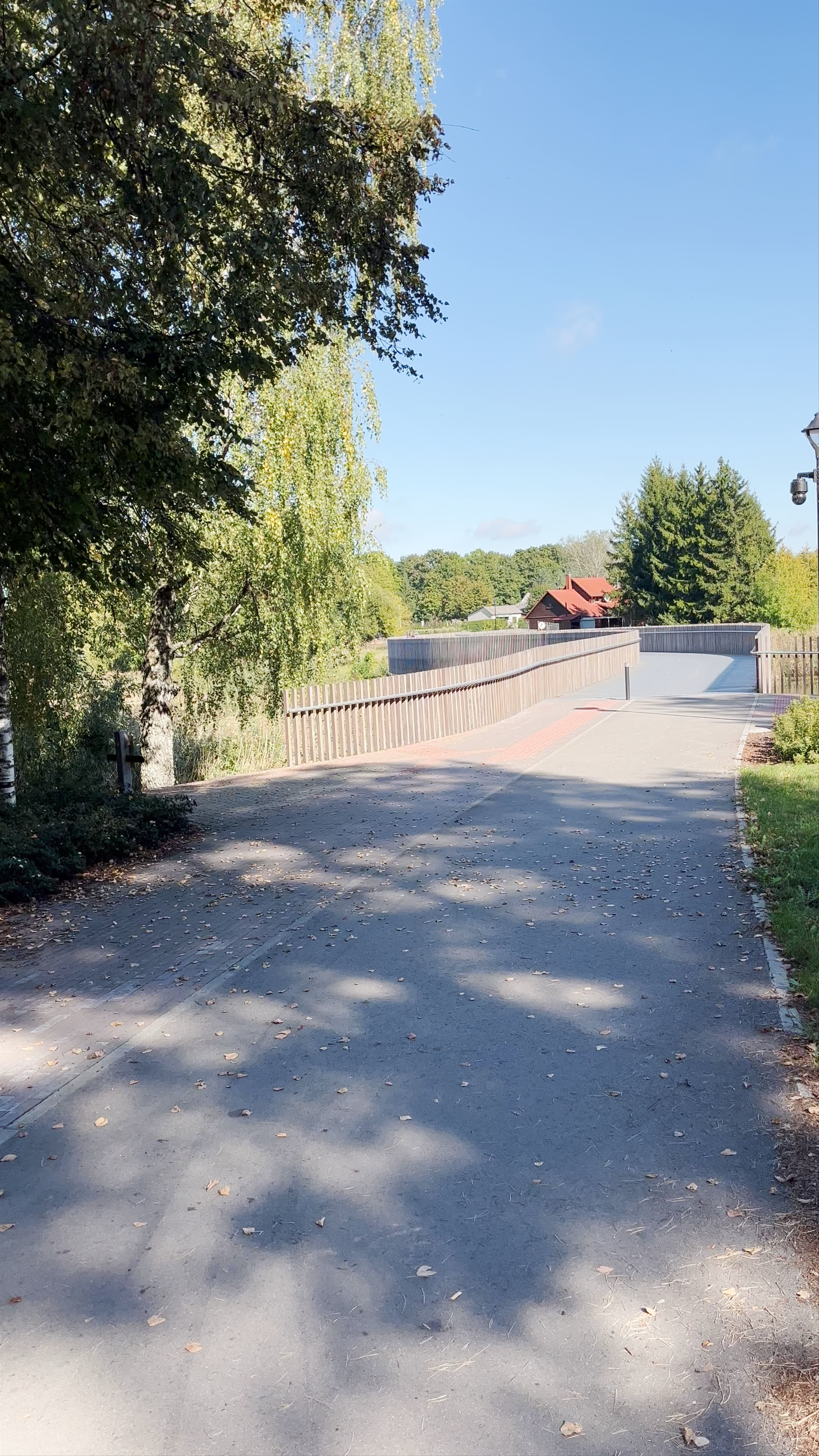 Apaščios Vinguotasis Tiltas: Serene Walkway in Biržai, Lithuania