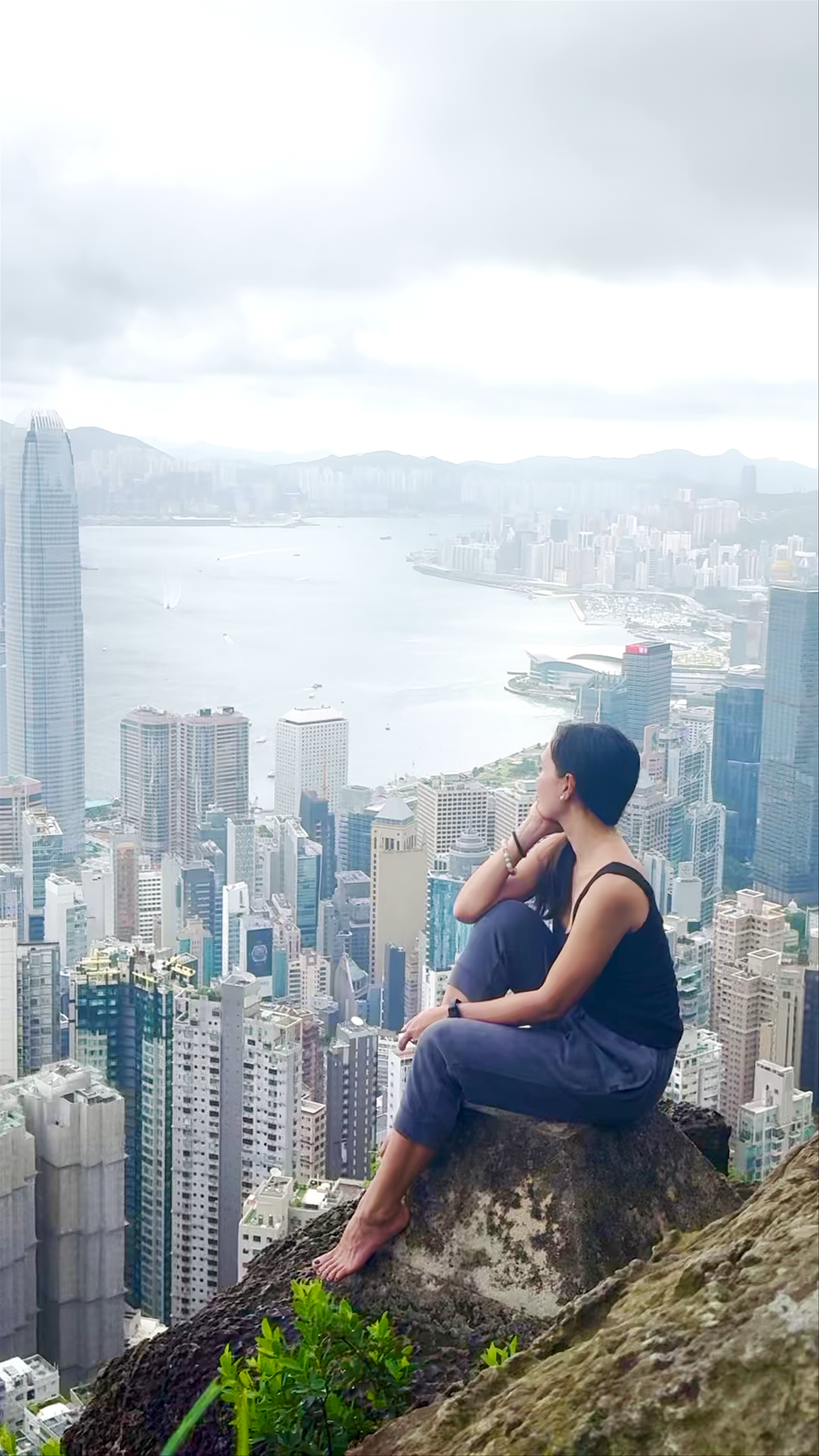 The Peak Tower Sky Terrace 428: Breathtaking Views Above Hong Kong