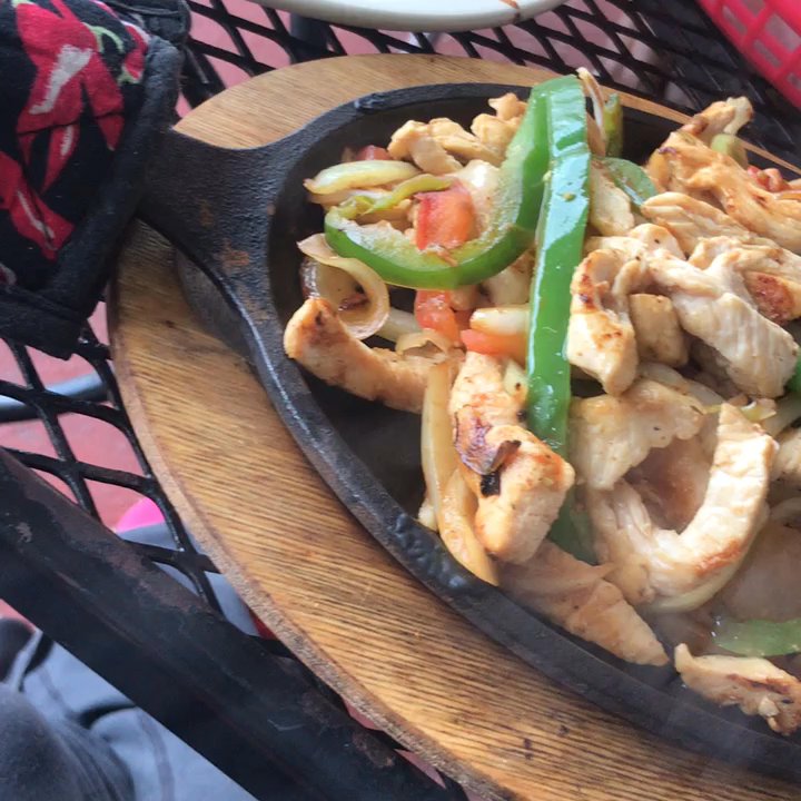 Los Bravos - Can smell the sizzle - Mexican Near Me - Marietta, Georgia