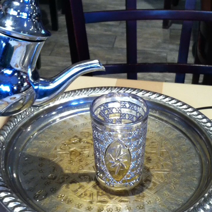 Noisette - Trying to pour it from a higher spot but was filming at the same time. $4.00 pot Fresh Mint Green Morroccan Tea - Desserts Near Me - Astoria, New York