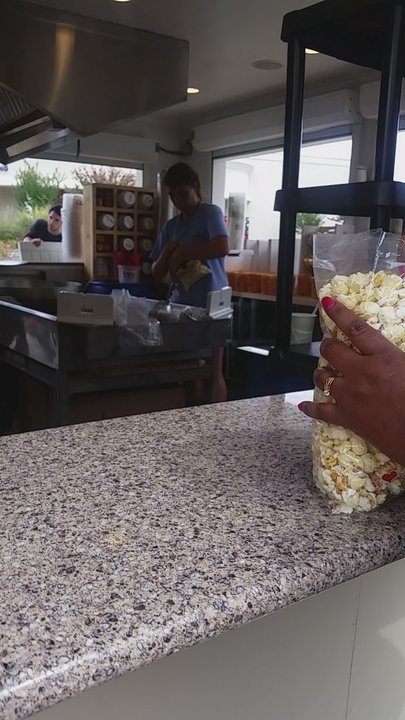 Uncle Dave's Kettle Korn - Popcorn Shops Near Me - Williamsburg, Virginia