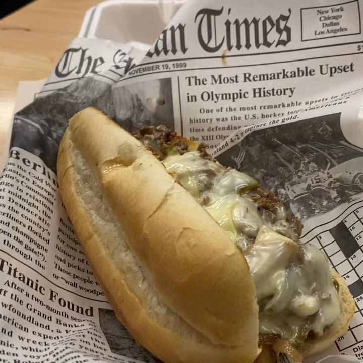 8 oz. Burger Bar - Burgers Near Me - Robinsonville, Mississippi