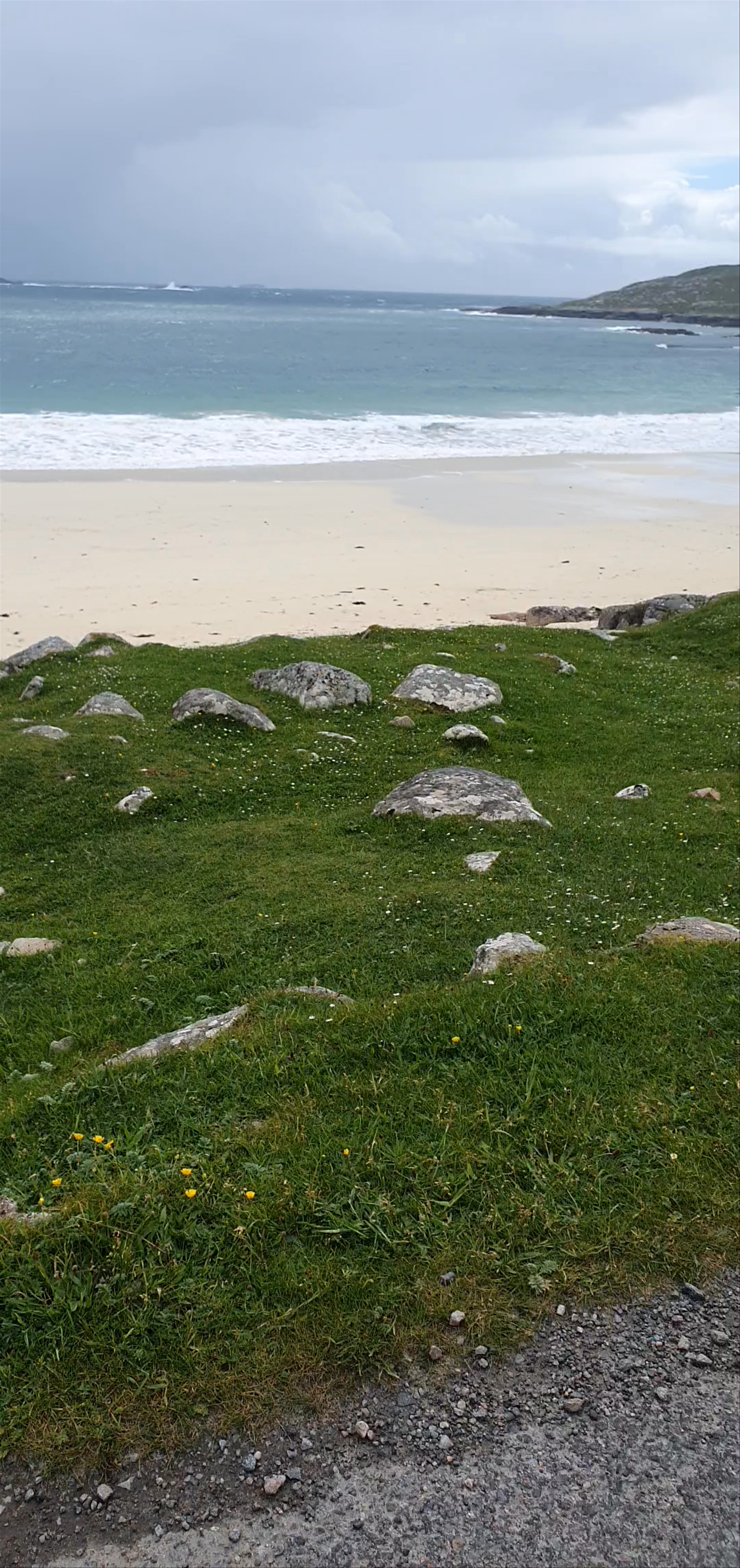 Huisinis Gateway: Rugged Coastal Escape on the Isle of Harris, Scotland