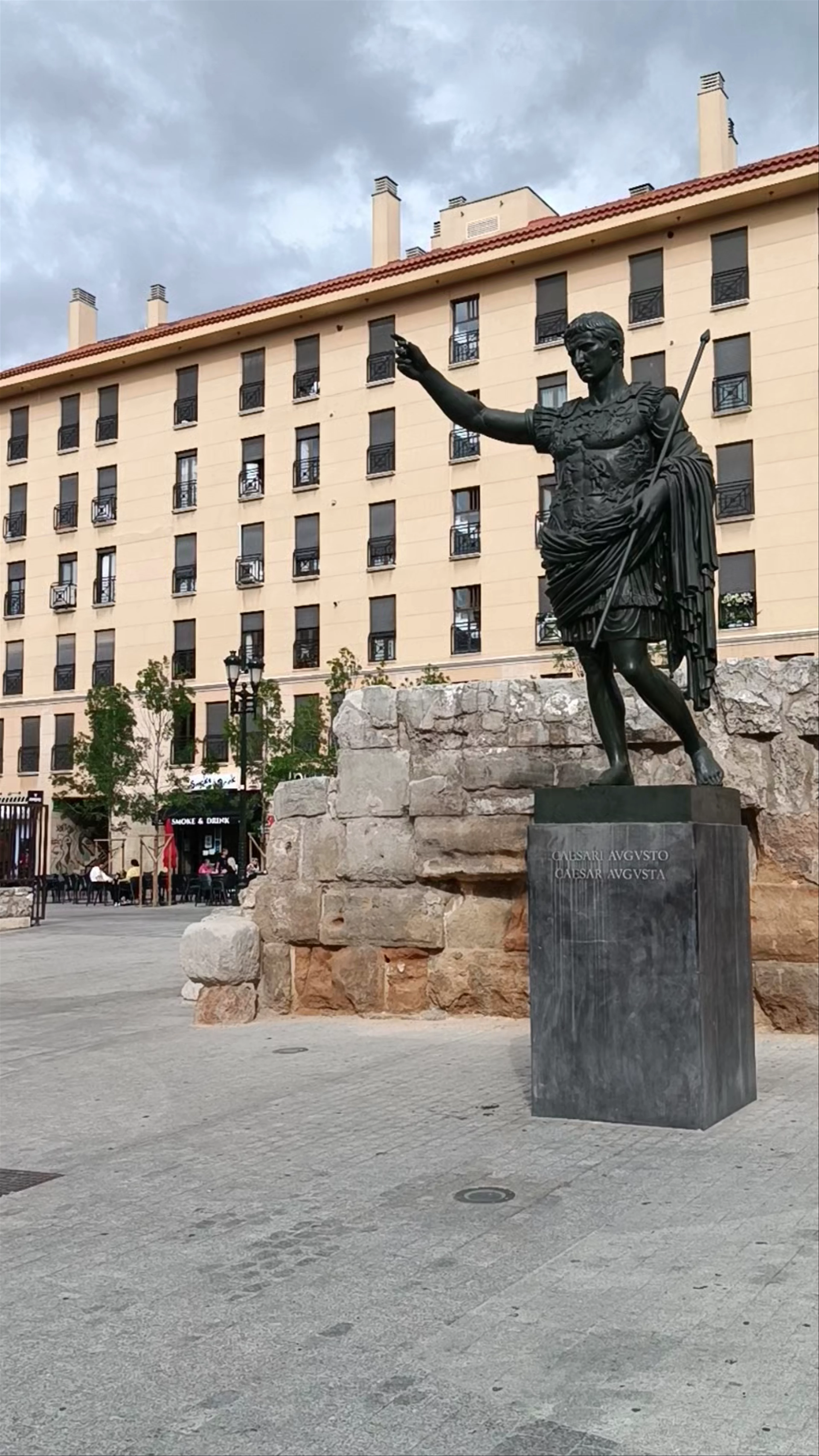 Monumento a César Augusto