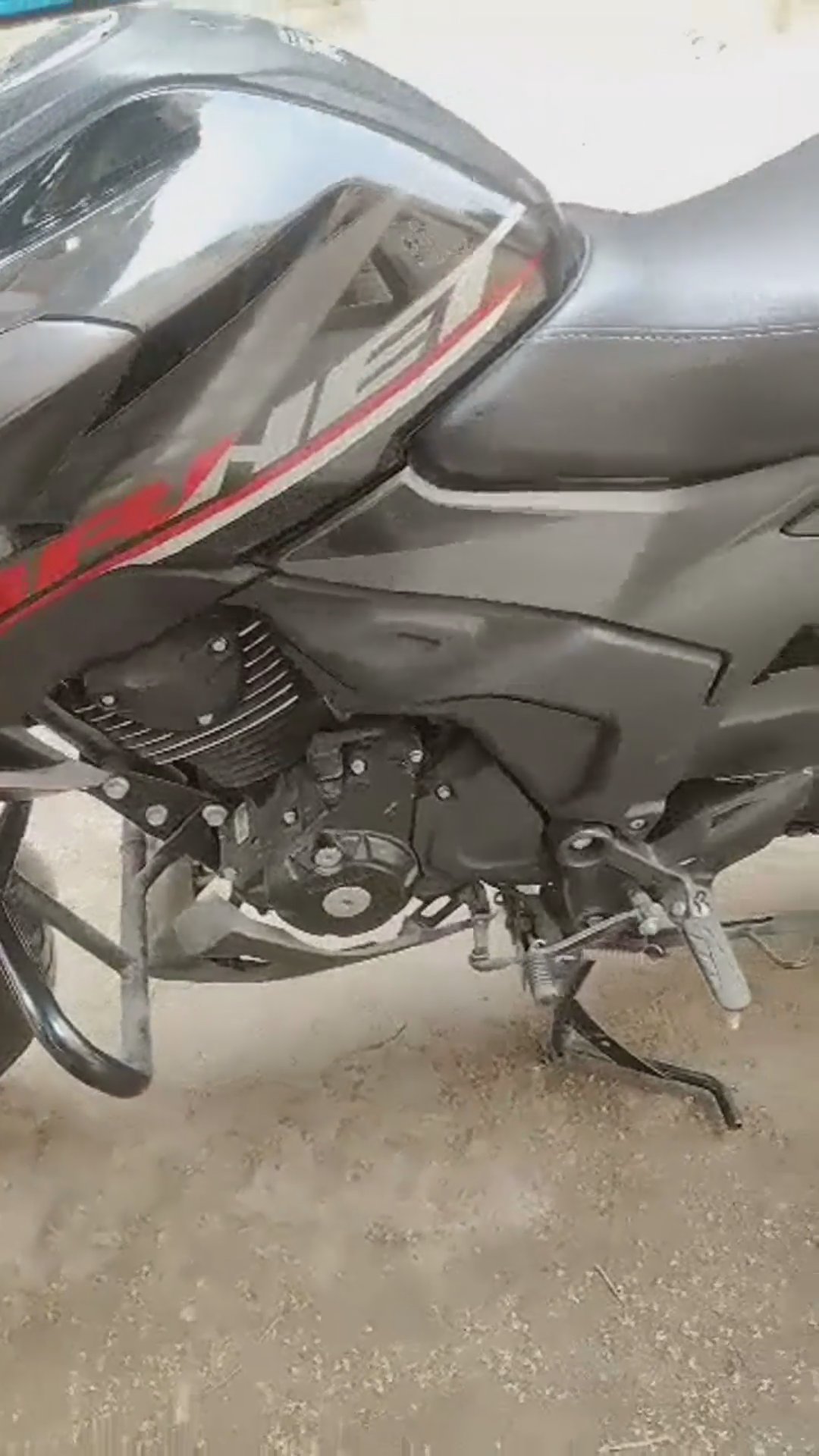 Walk-around video thumbnail