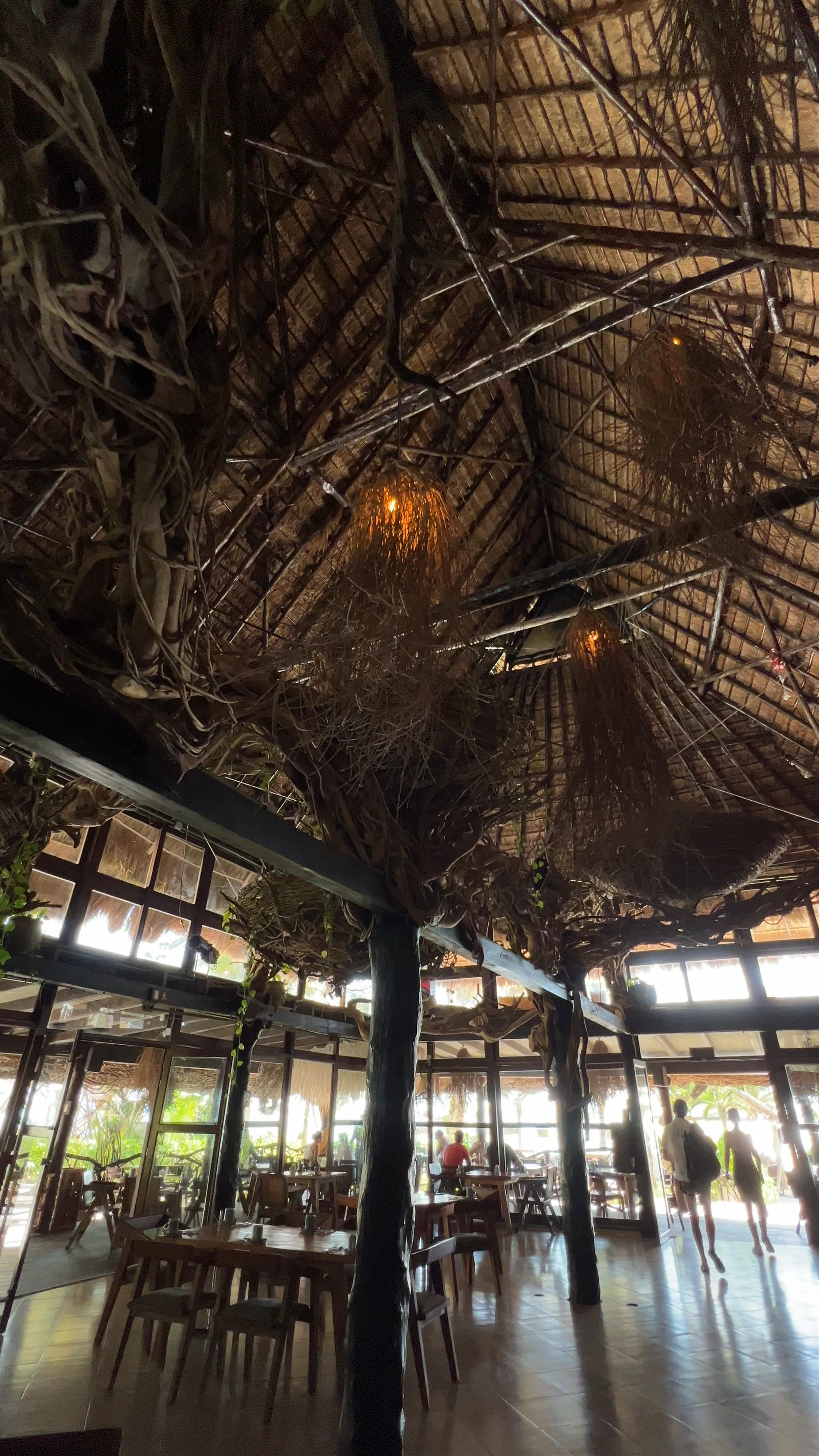 Mia Restaurant & Beach Club: A Tropical Tulum Dining Experience