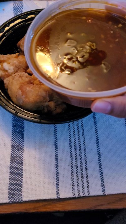 Shu Express - Crispy chicken with spicy garlic sauce - Szechuan Near Me - Avon, Connecticut