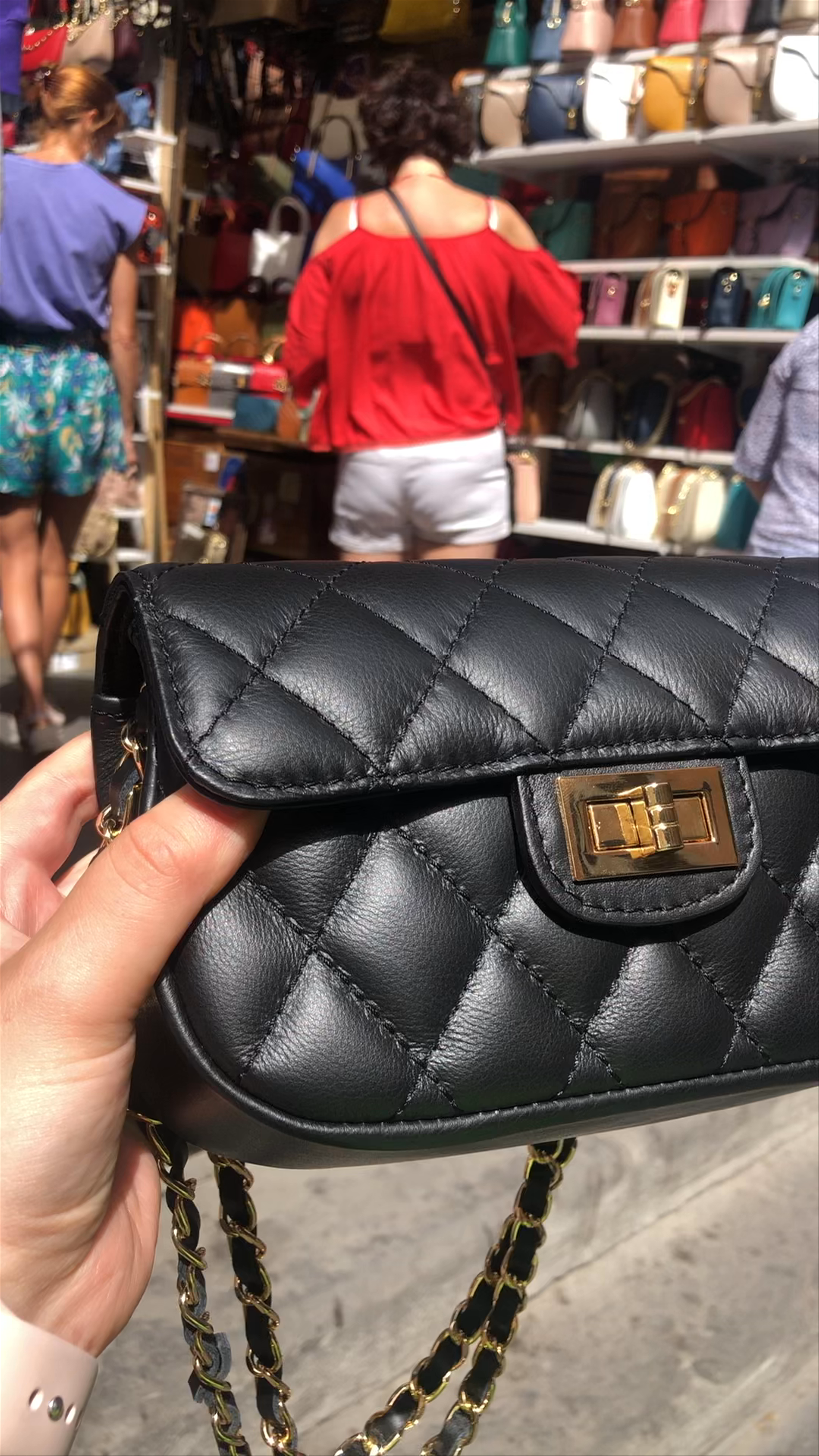 Discovering Handbags at Piazza di Mercato Nuovo, Florence