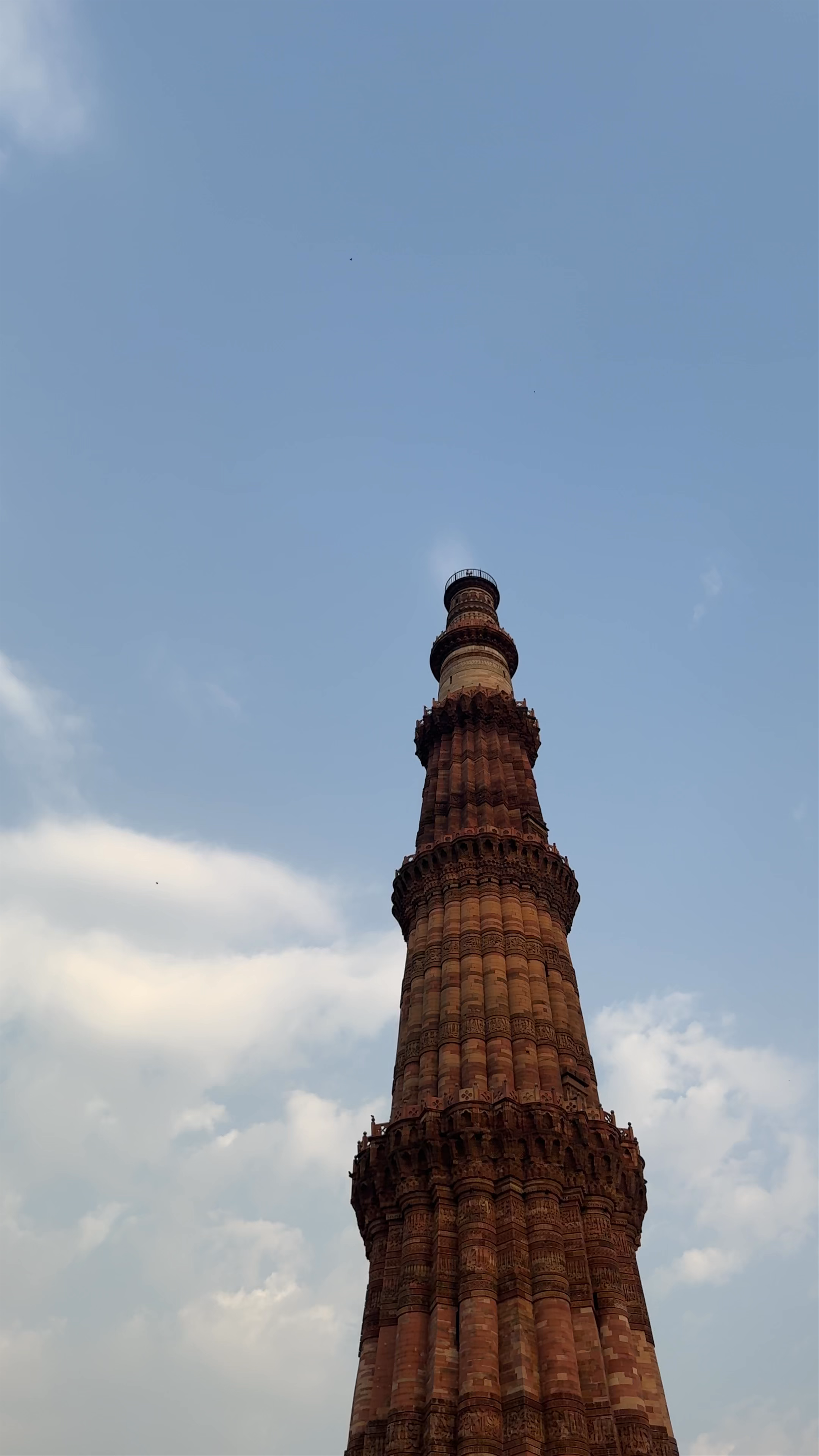 Qutab Minar: Majestic Heritage Tower in New Delhi