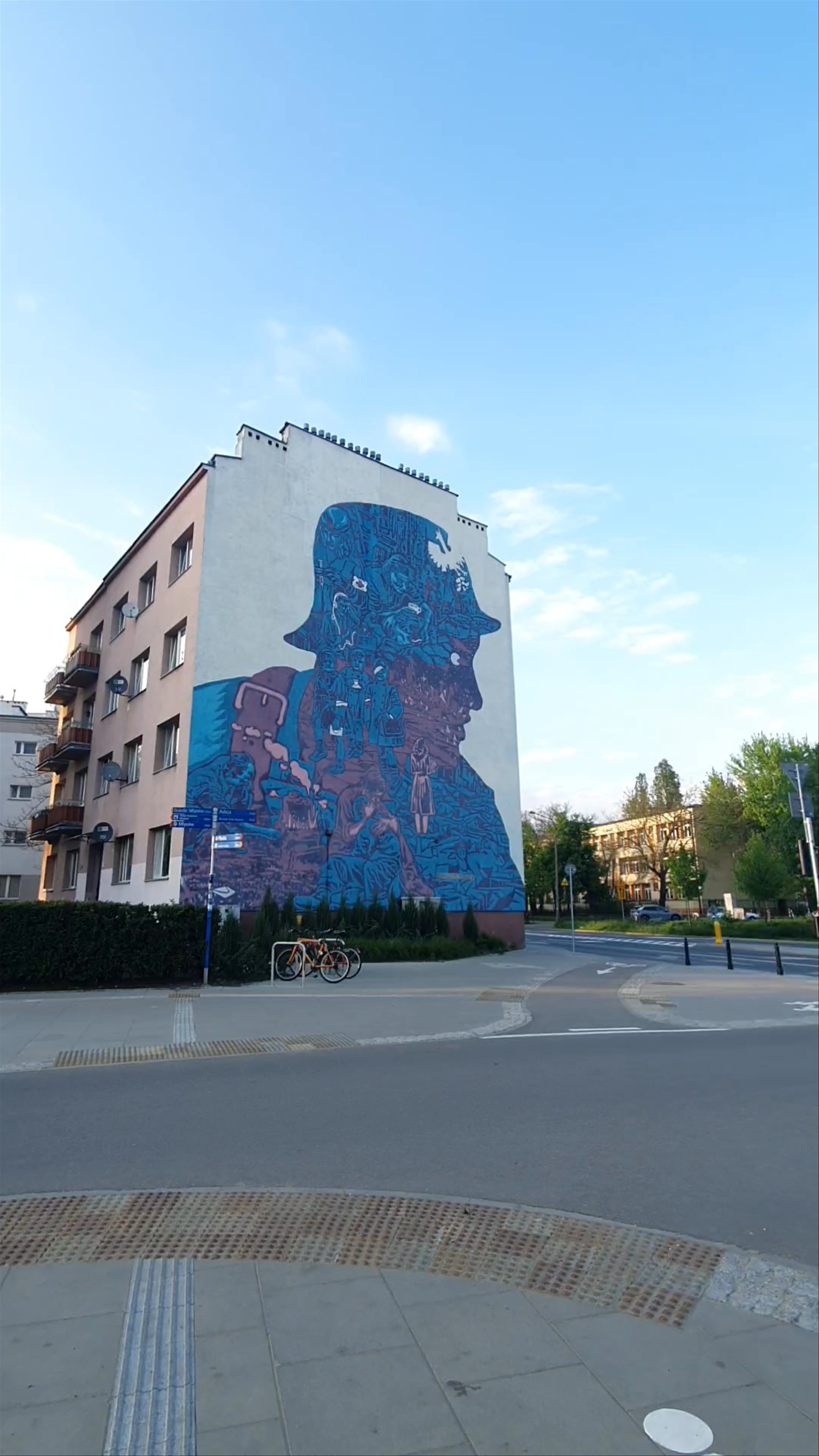Mural „Pamięć o Cywilnej Ludności Powstańczej Warszawy”
