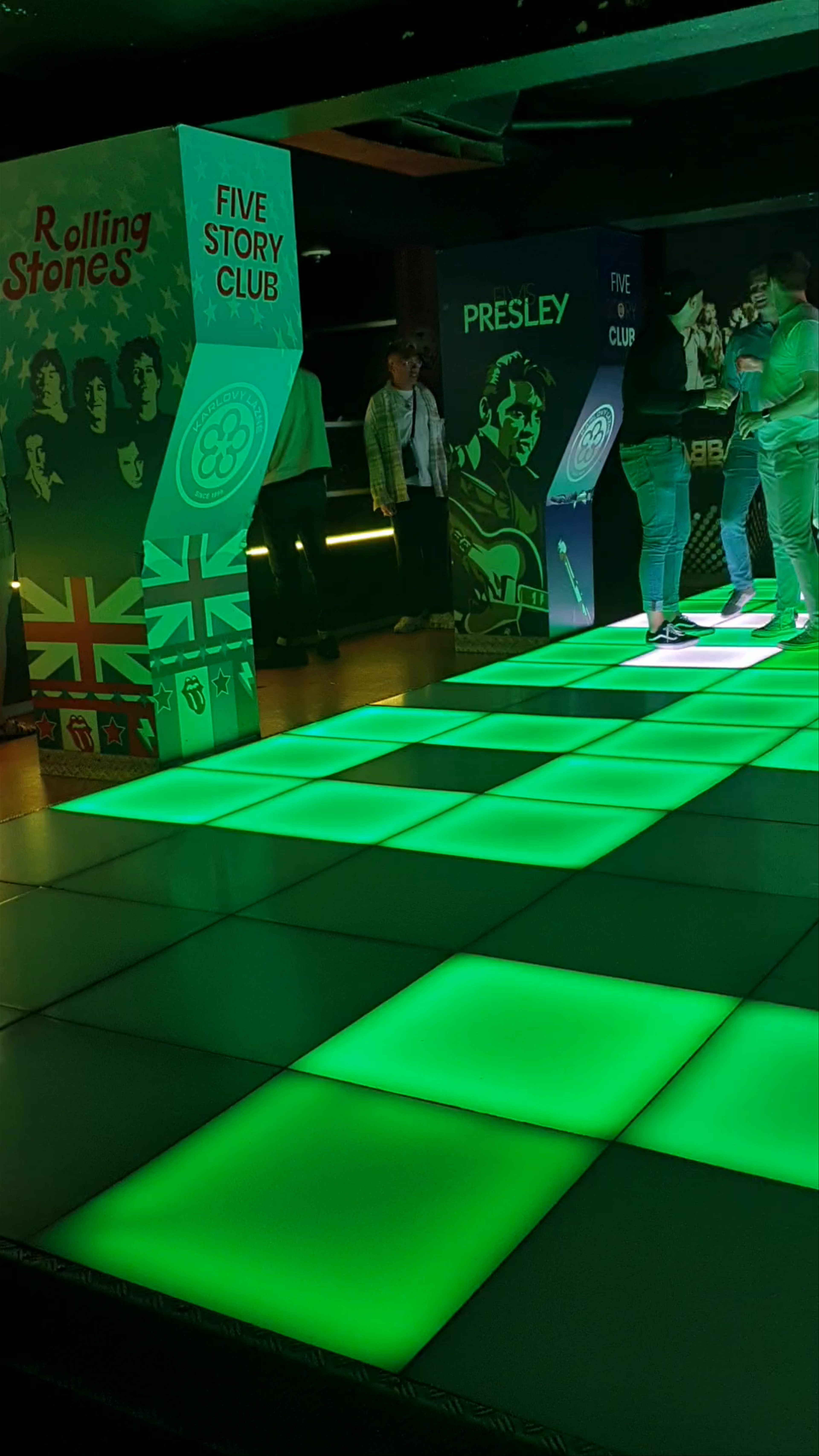 Karlovy Lazne - Nightclub