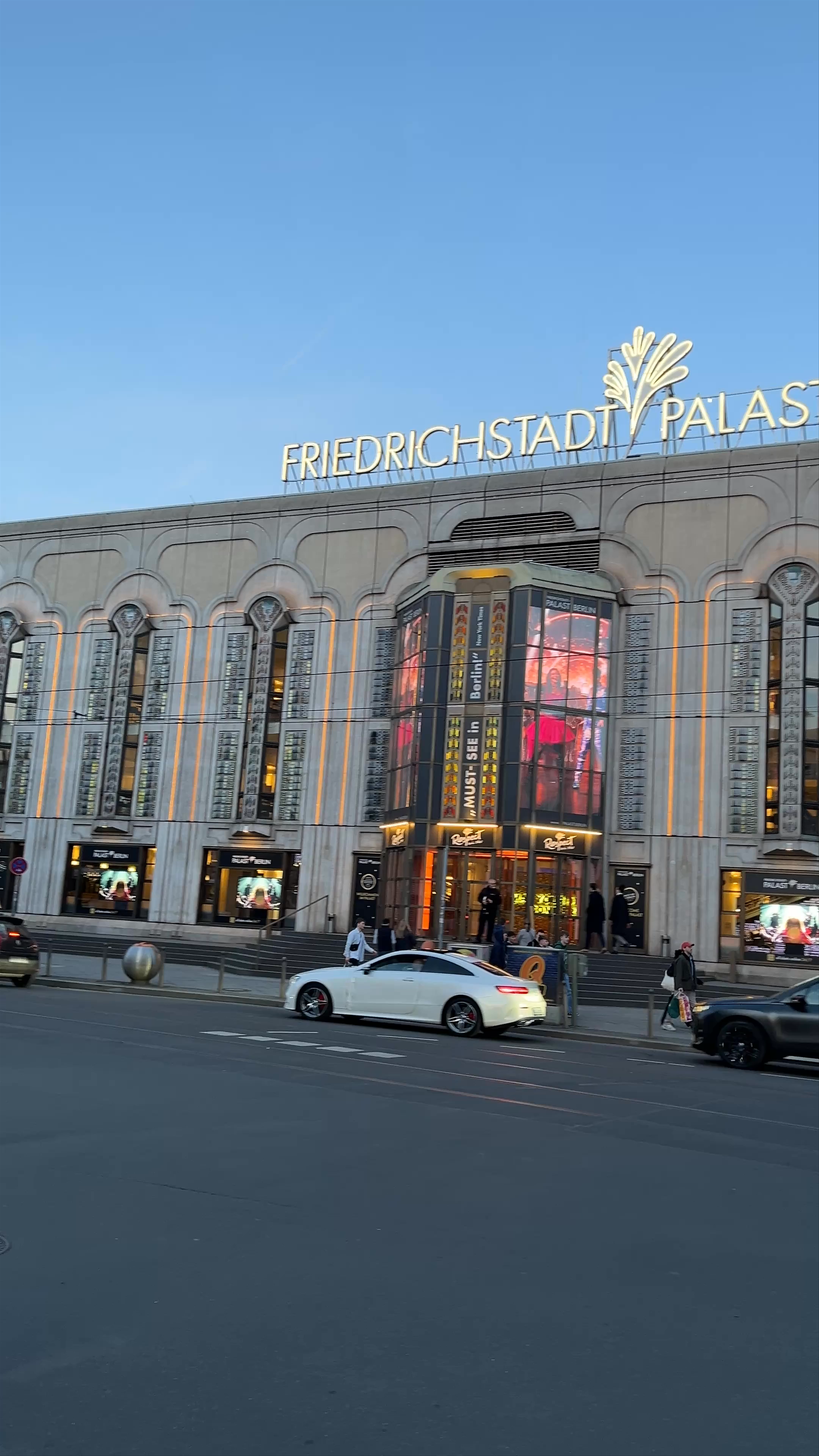 Friedrichstadt-Palast: Berlin’s Dazzling Variety Theater Experience
