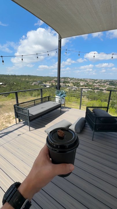Guernica Cafe - Upper Deck Sitting - Coffee & Tea Near Me - Spicewood, Texas