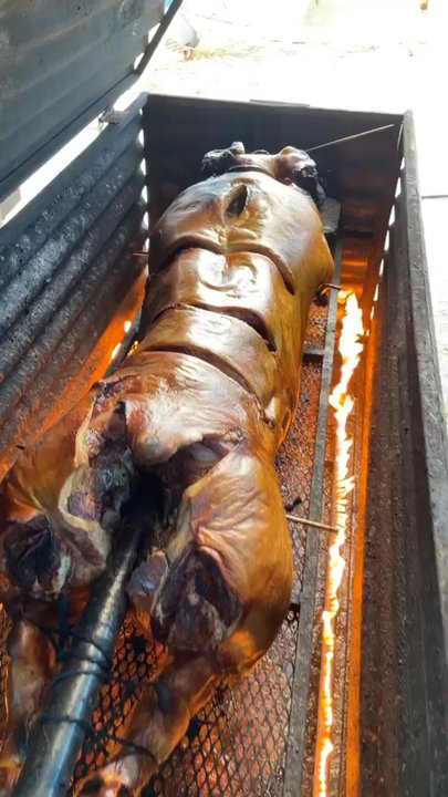 Lechonera La Criolla - El mejor lechon asado - Cajun/Creole Near Me - Culebra, Puerto Rico