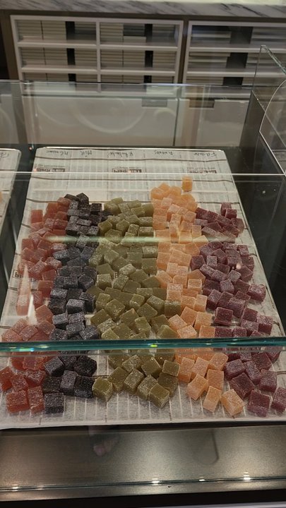 Jacques Genin - Chocolatiers & Shops Near Me - Paris, 75