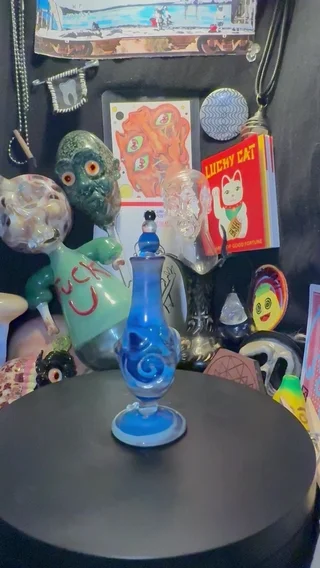 Preview pic of Perfume bottle face