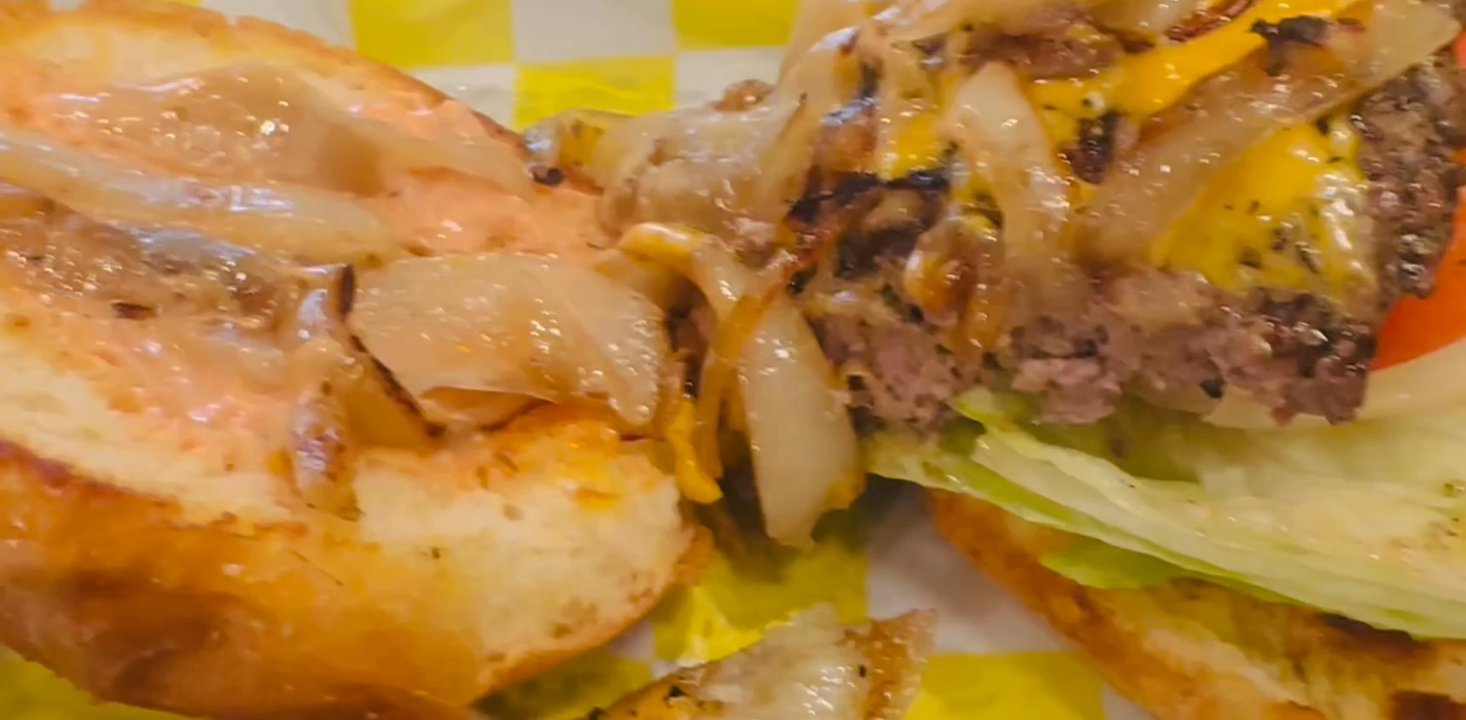 Superburger - Video of the burger - American Near Me - Cotati, California