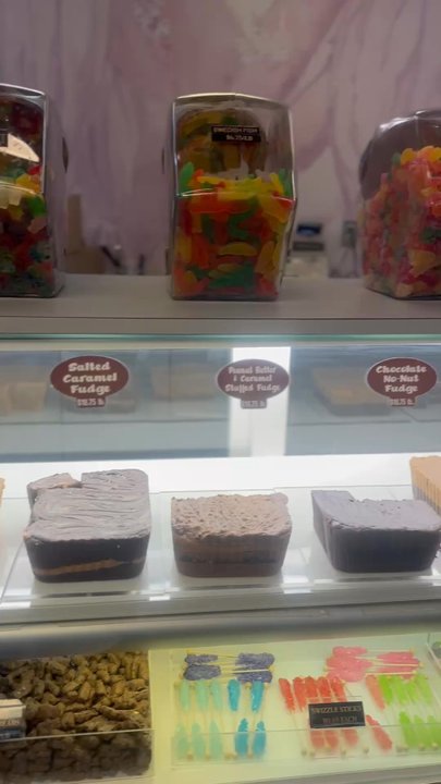Munson's Chocolates - Candy Stores Near Me - Newington, Connecticut