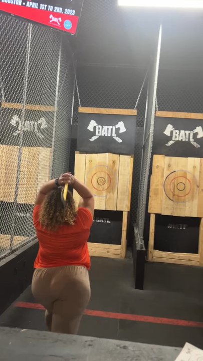 Batl Axe Throwing - Axe Throwing Near Me - Houston, Texas