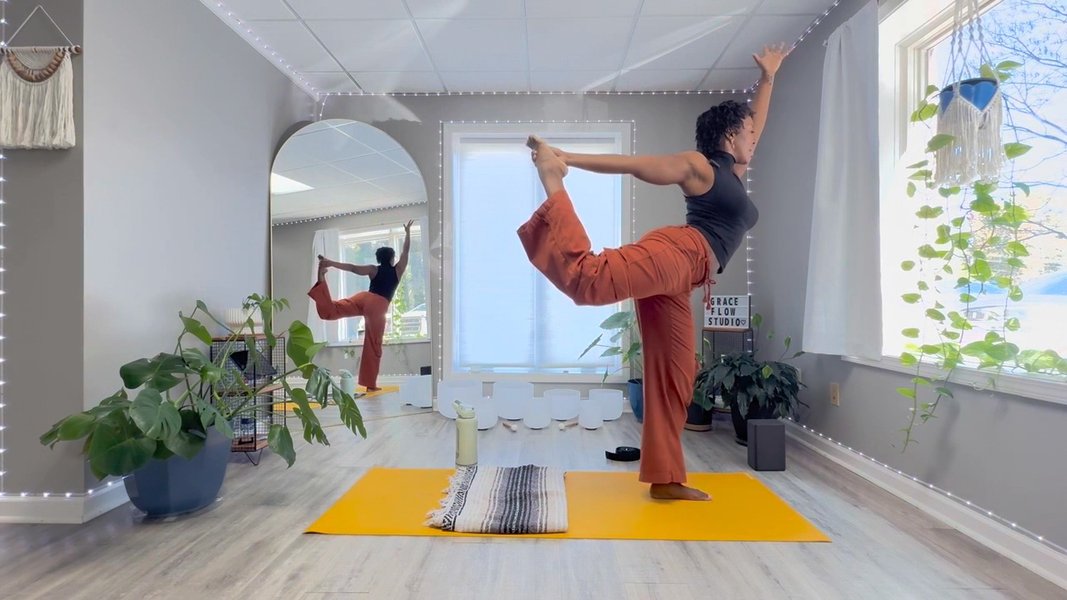 Ignite & Elevate | 40 Minute Power Vinyasa