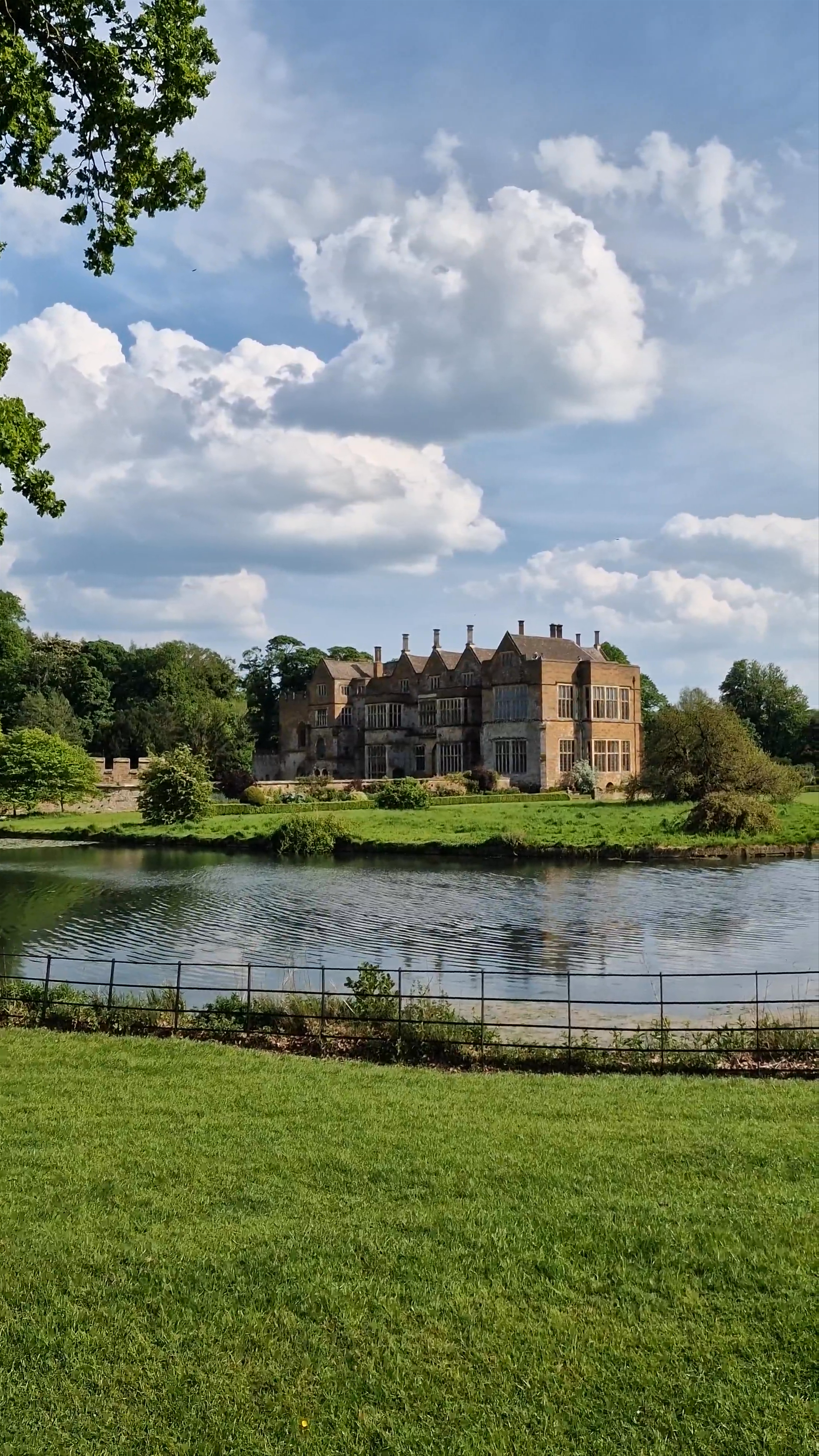 Broughton Castle