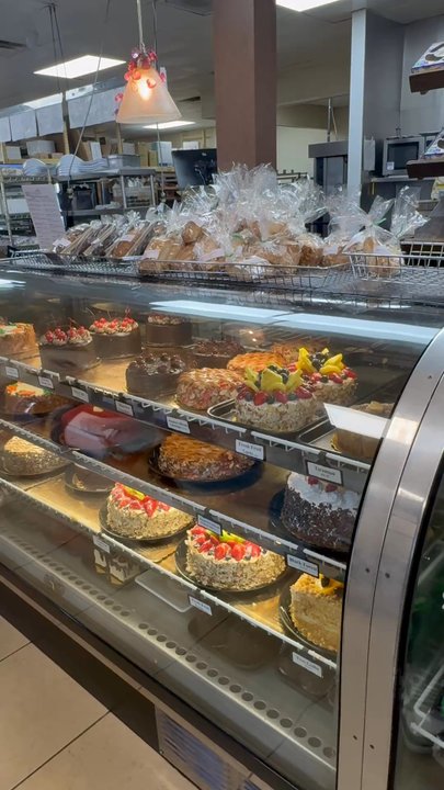 Frida's Cafe & Bakery - So many yummy sweets! - Bakeries Near Me - Largo, Florida