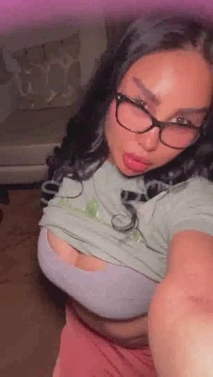 Layla Phuket Escort Video #18364