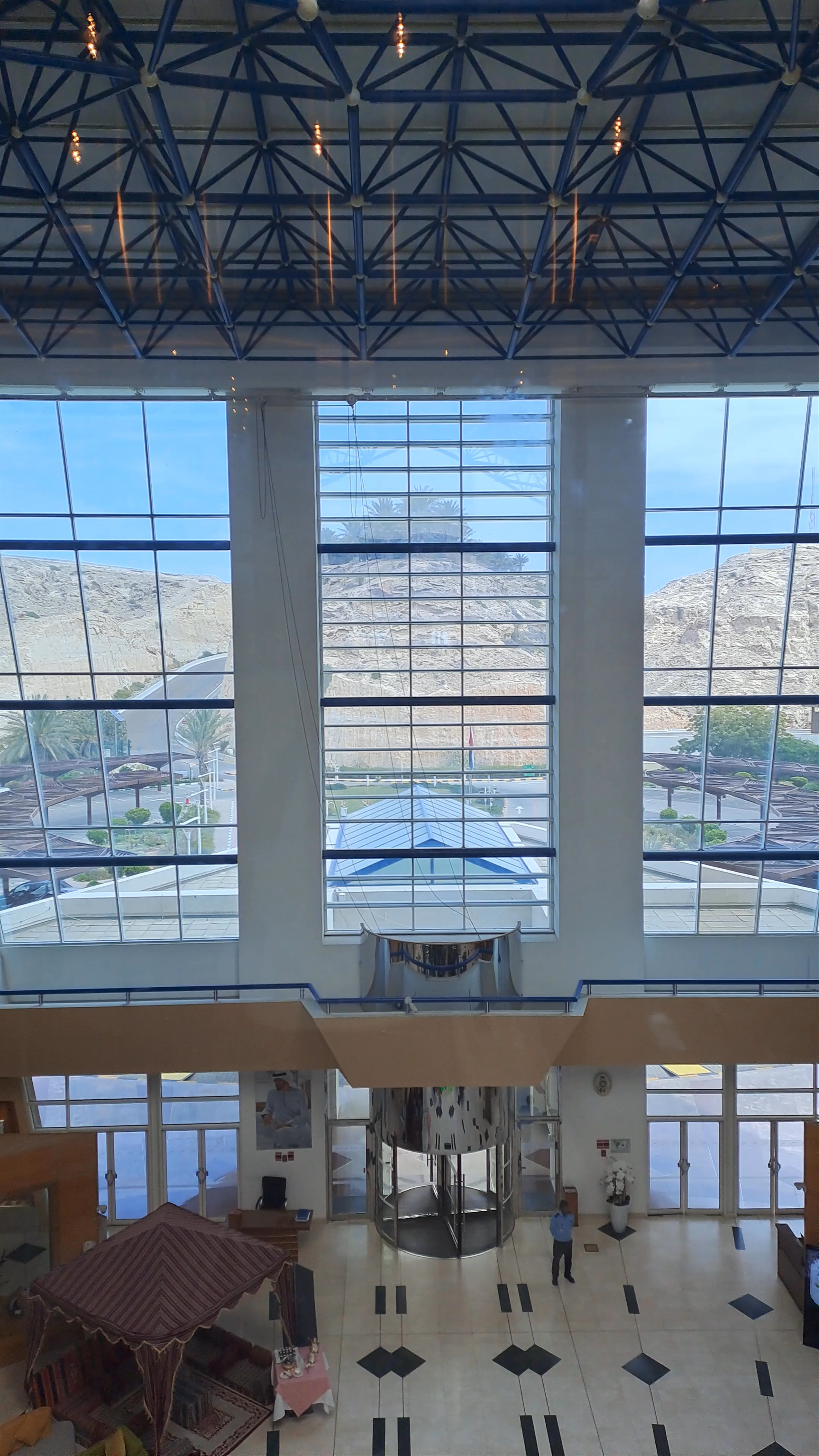 Oryx Hotel Abu Dhabi: A Stylish Oasis with Majestic Mountain Views