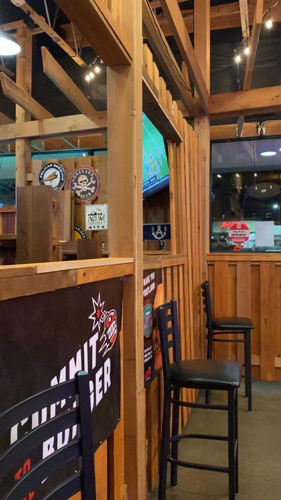 Killer Burger Happy Valley - Very empty on a Saturday evening! - Burgers Near Me - Happy Valley, Oregon