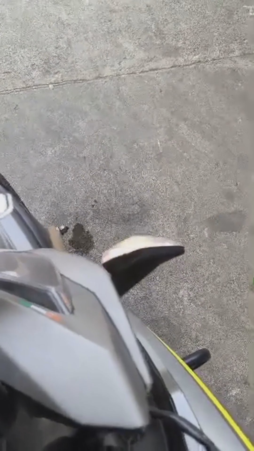 Walk-around video thumbnail