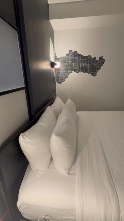 Aloft by Marriott Secaucus Meadowlands - The room - Hotels Near Me - Secaucus, New Jersey