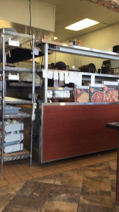 Marco's Pizza - Chilling at Marcos - Pizza Near Me - Menifee, California