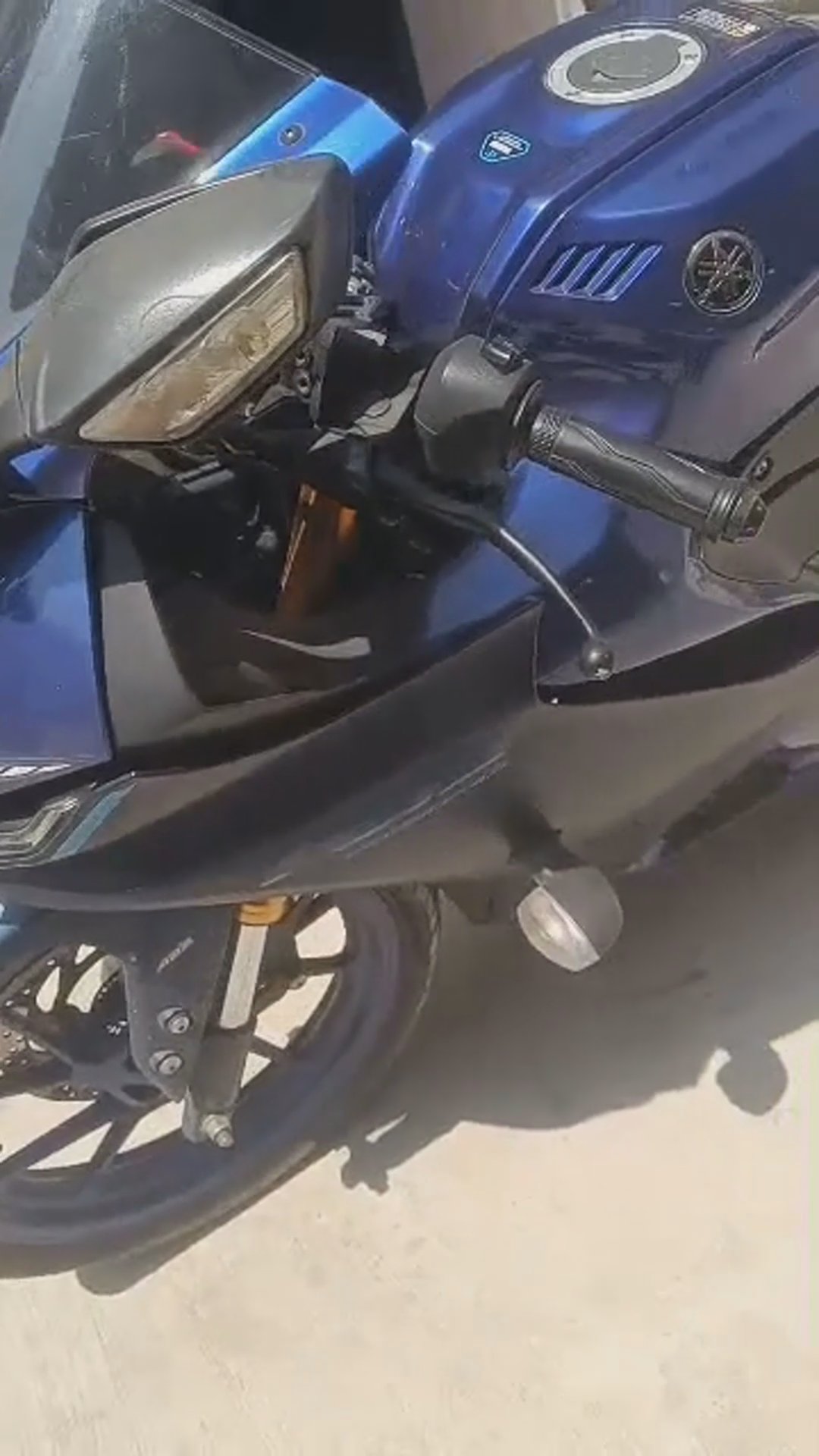 Walk-around video thumbnail