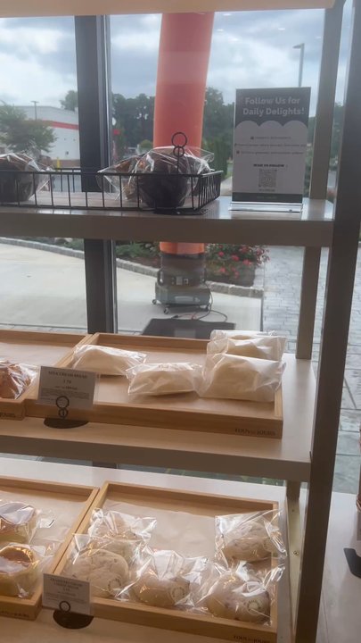 Tous Les Jours - Self serve pastries - Bakeries Near Me - Centereach, New York