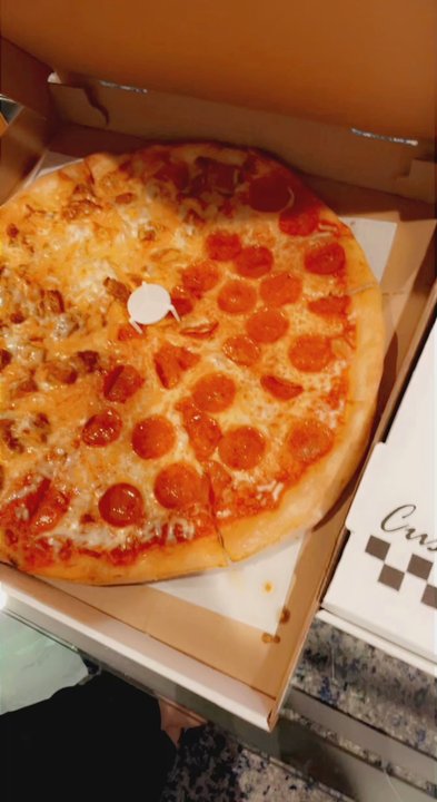 Three Bambinos Pizzeria - 1/2 n 1/2 chicken parm and pepperoni - Pizza Near Me - Smithtown, New York