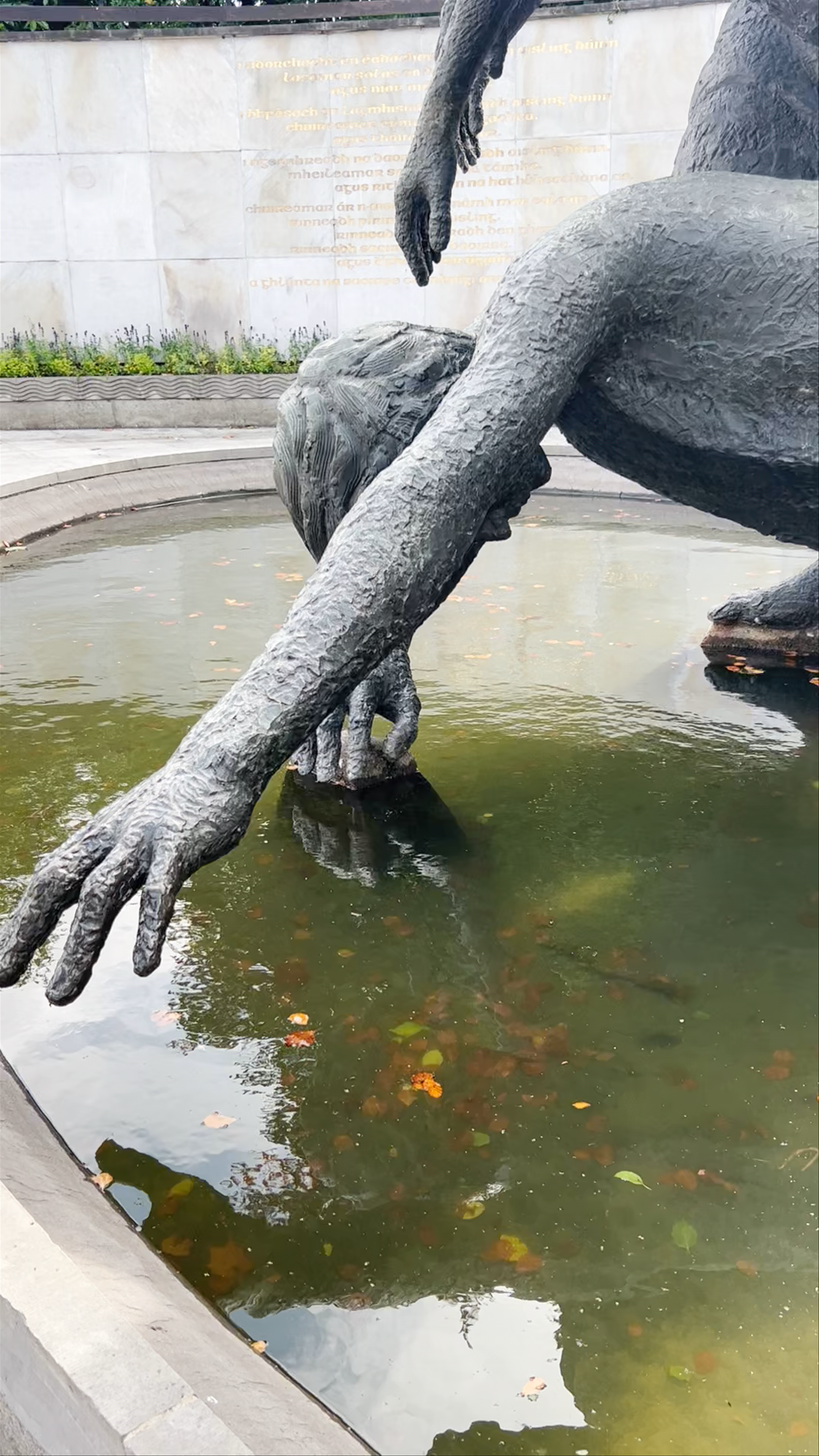 Garden of Remembrance: Reflective Tribute in Dublin's Heart