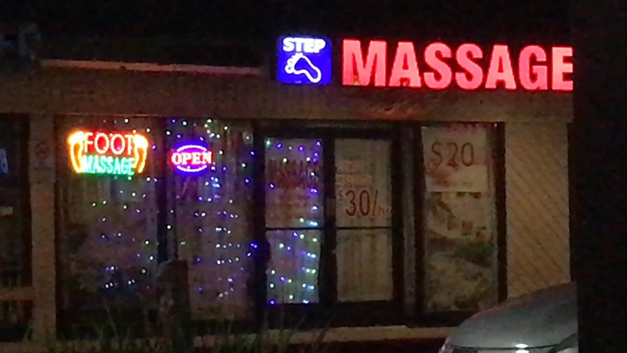 Step Foot Massage - Get ready to destress for holidays and ask for the $55 combo hot stone massage! - Reflexology Near Me - Anaheim, California
