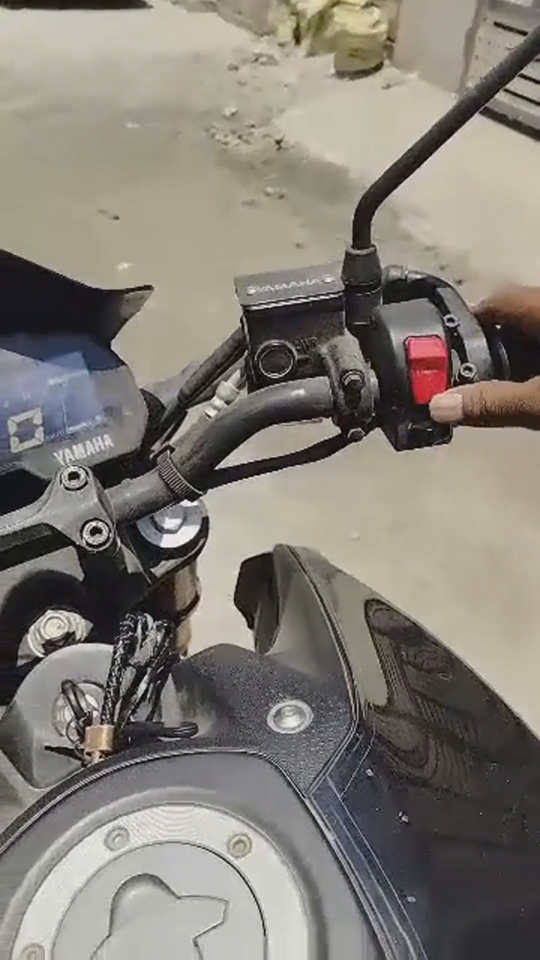 Walk-around video thumbnail