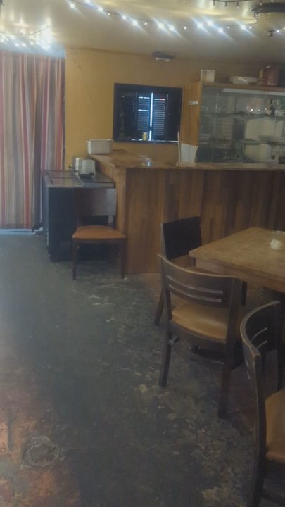 Ringside Cafe - Bars Near Me - Columbus, Ohio