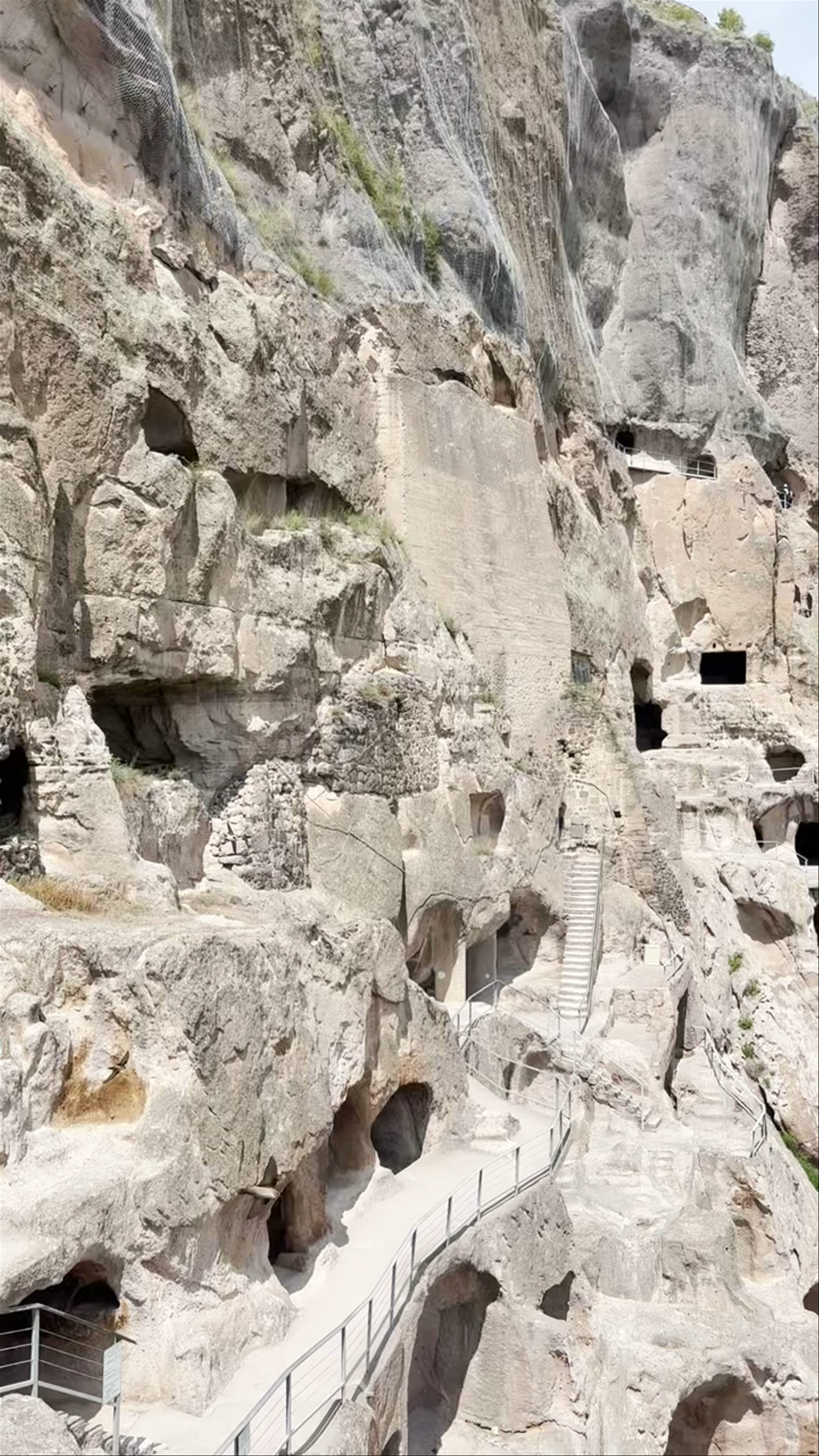 Vardzia