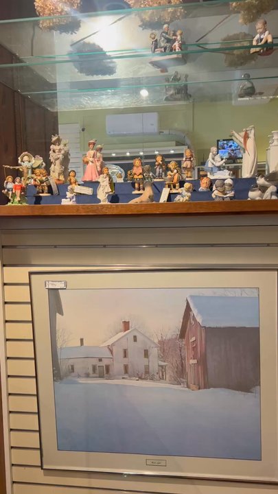 Neighborhood League Shops - A quick view of the products sold at the Neighborhood League Shop - Used, Vintage & Consignment Near Me - Wayne, Pennsylvania