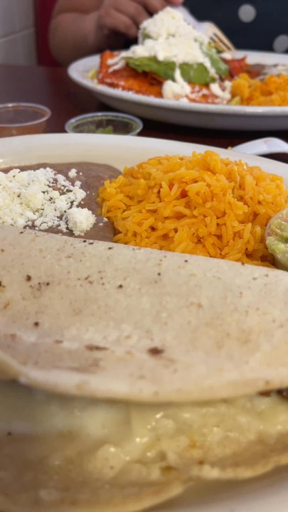Super Tacos Ochoa - Quesadilla - ¡Deliciosa! - Mexican Near Me - Hillsboro, Oregon