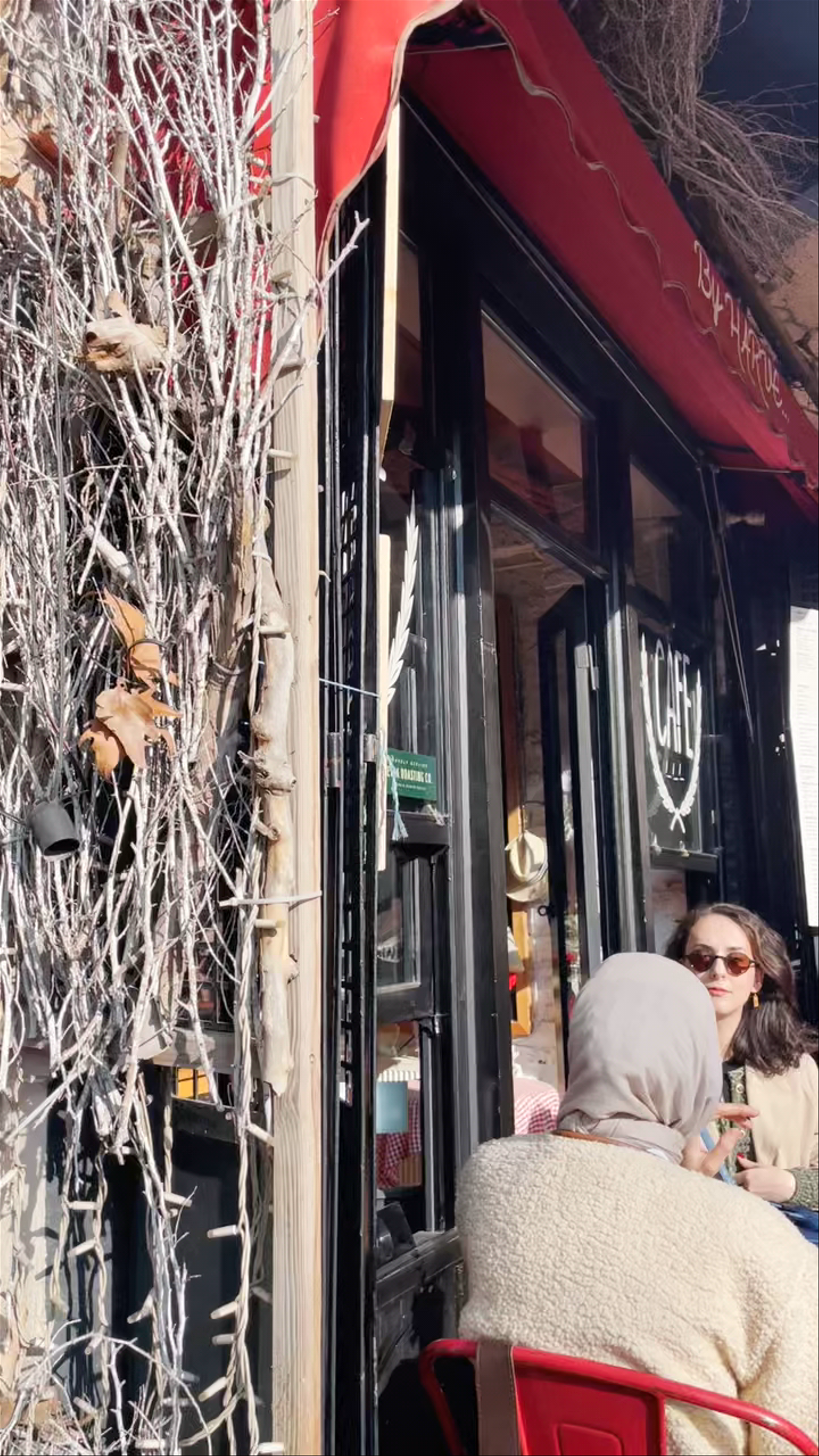 Café Vibes and Street Life in Balat, Istanbul
